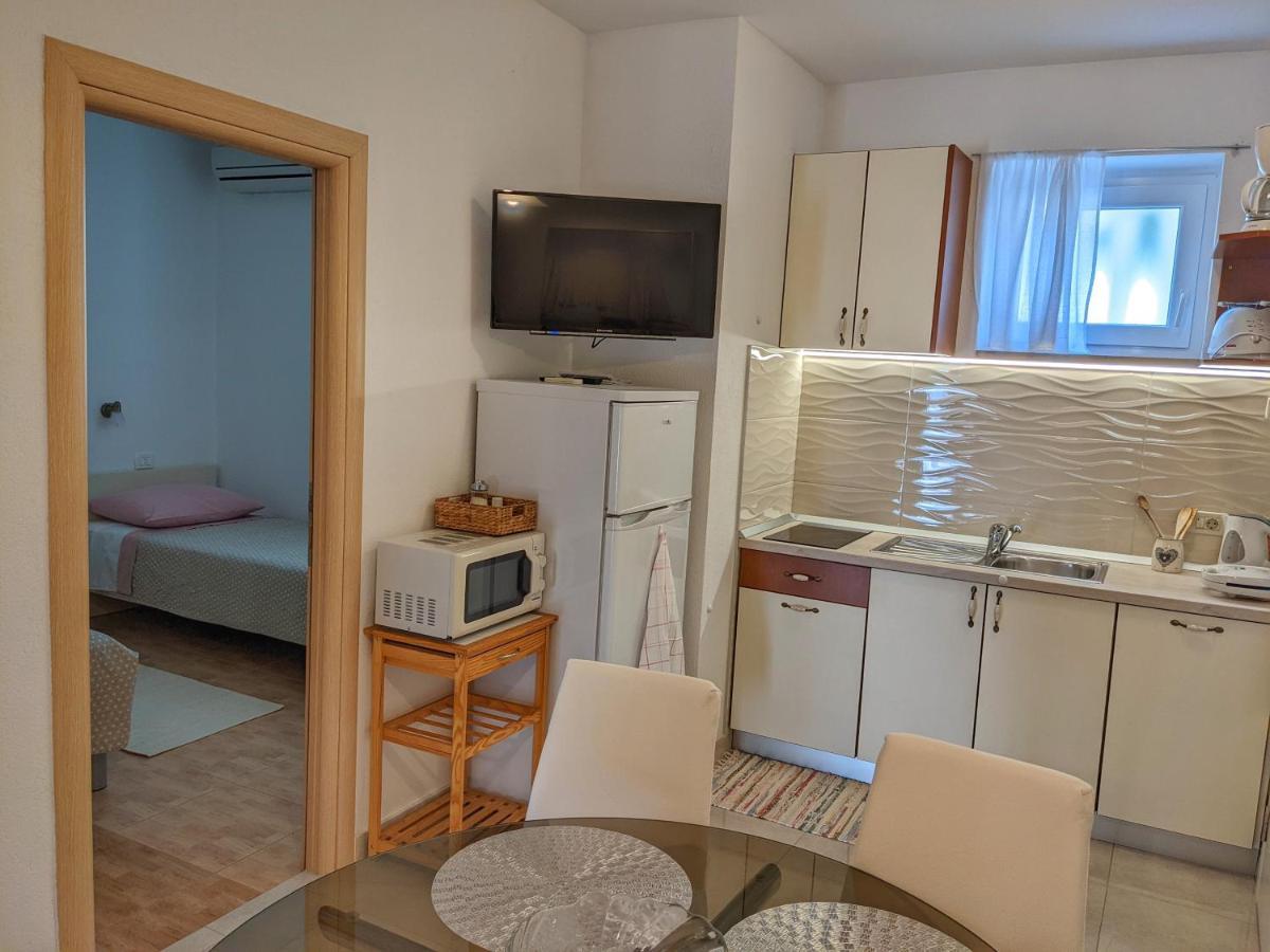 Mirjana & Ivo Apartment Makarska Bagian luar foto
