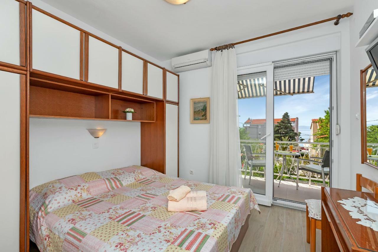 Mirjana & Ivo Apartment Makarska Bagian luar foto