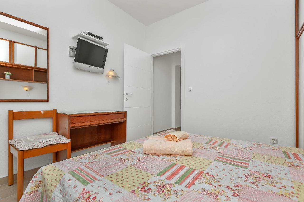 Mirjana & Ivo Apartment Makarska Bagian luar foto